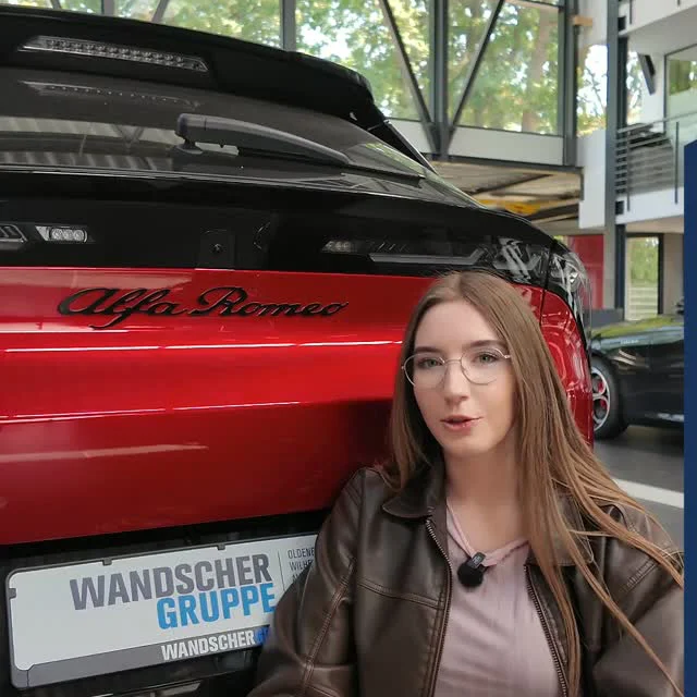 Klein, aber mit ordentlich Charakter. 🇮🇹🔥 Der Alfa Romeo Junior: sportlicher Look, modernes Cockpit und Komfort für d...